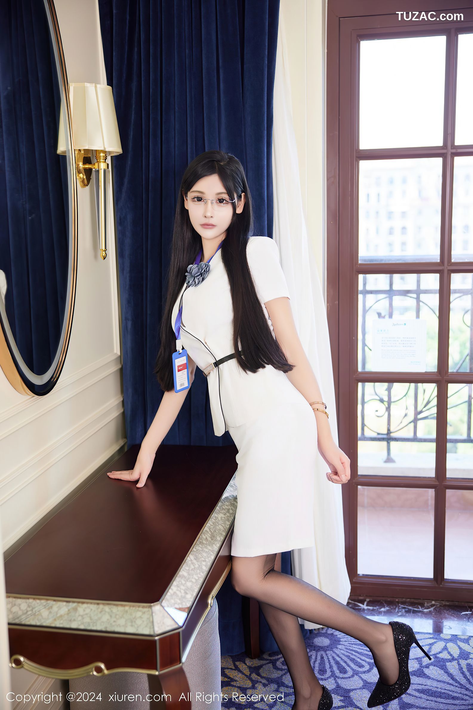 XiuRen秀人网-9049-智恩baby-OL白色裙装黑蕾丝内衣黑丝-2024.08.22