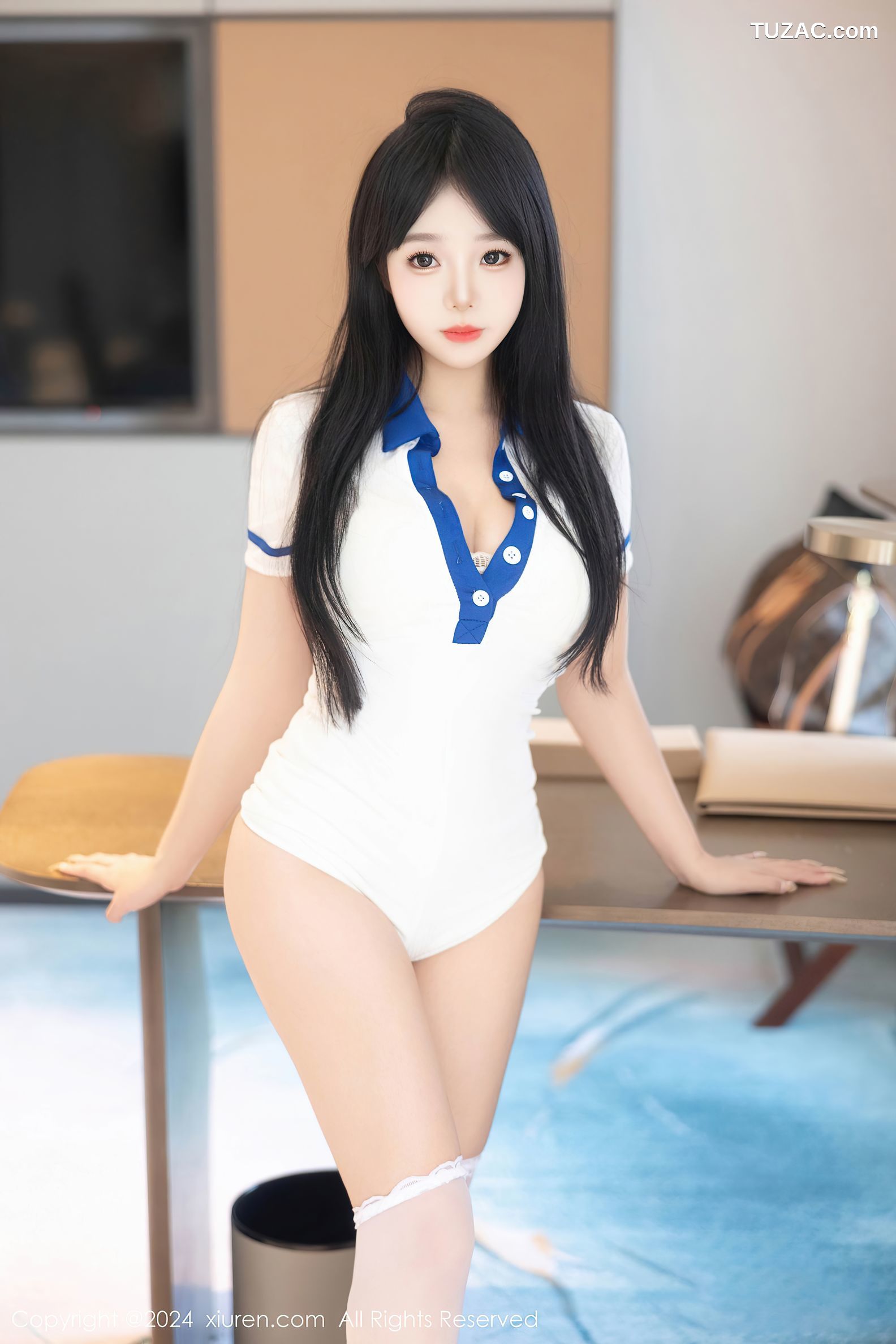 XiuRen秀人网-9056-黎秋秋-白色蓝边学生运动T恤短裤白色内衣-2024.08.23