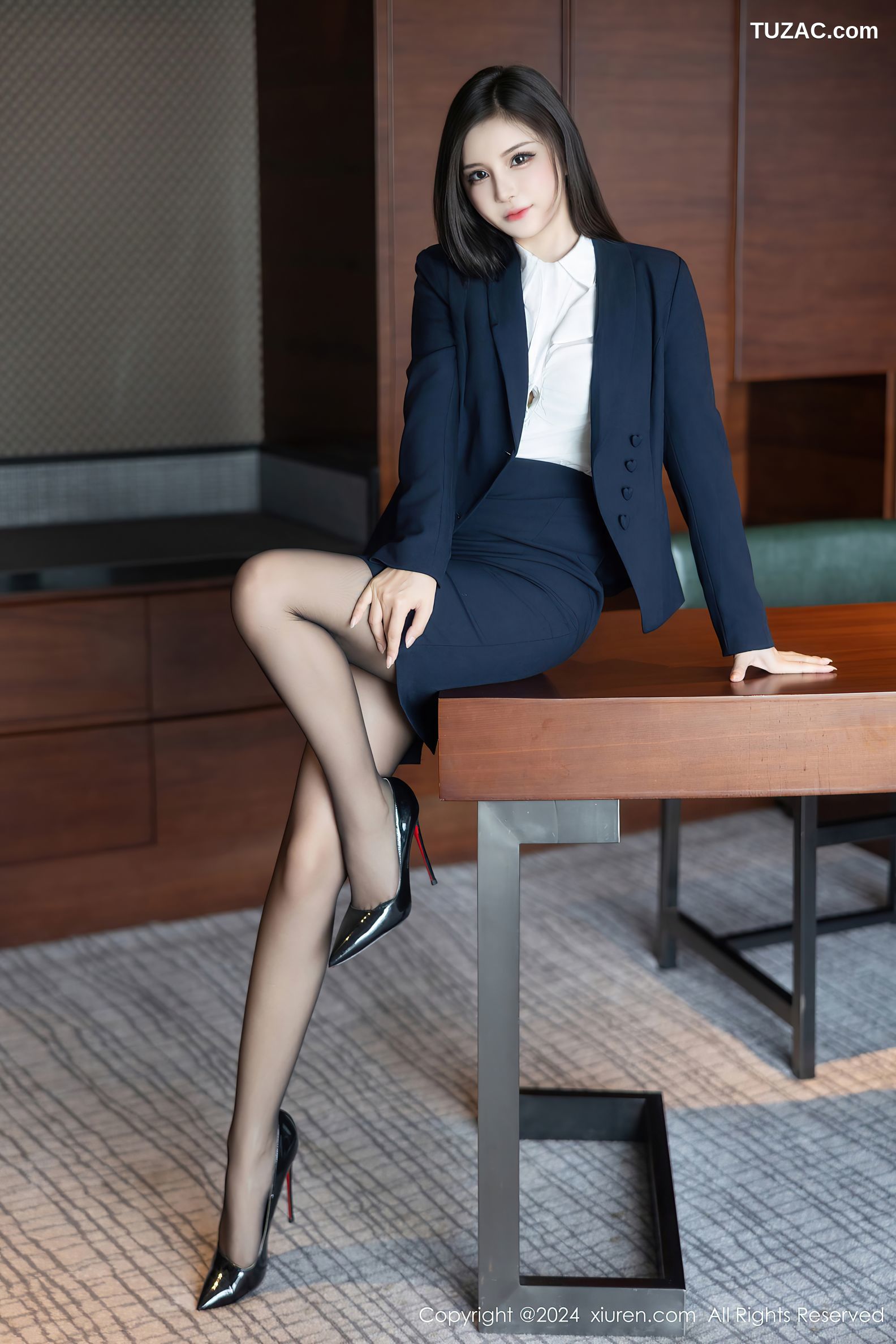 XiuRen秀人网-9065-小蛮妖Yummy-模特合辑-OL女学生姐妹花激情爆乳-2024.08.26