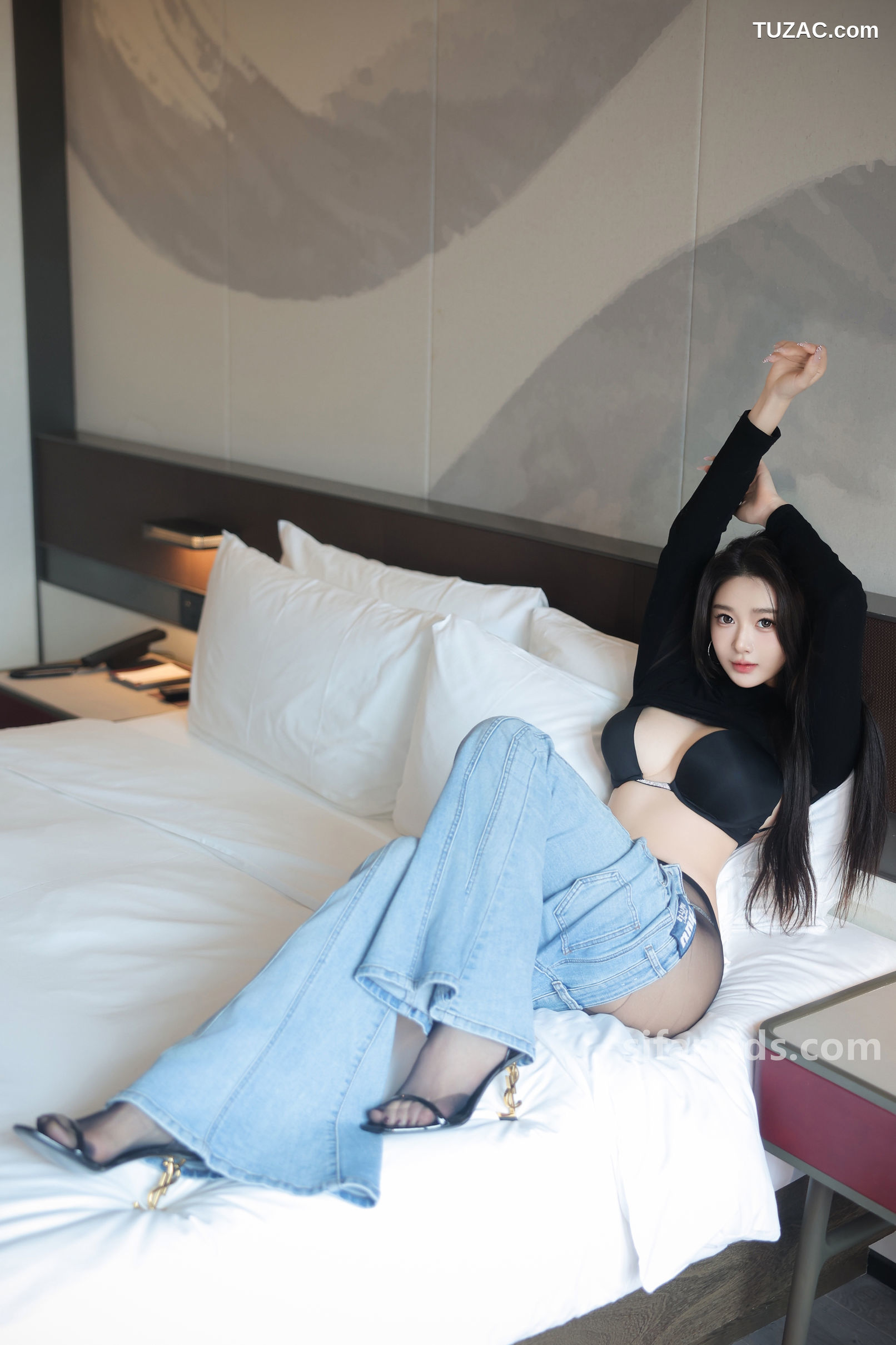 XR-Uncensored-Candy糖糖-牛仔裤黑丝-R18-XiuRen秀人网-9555-内购私拍