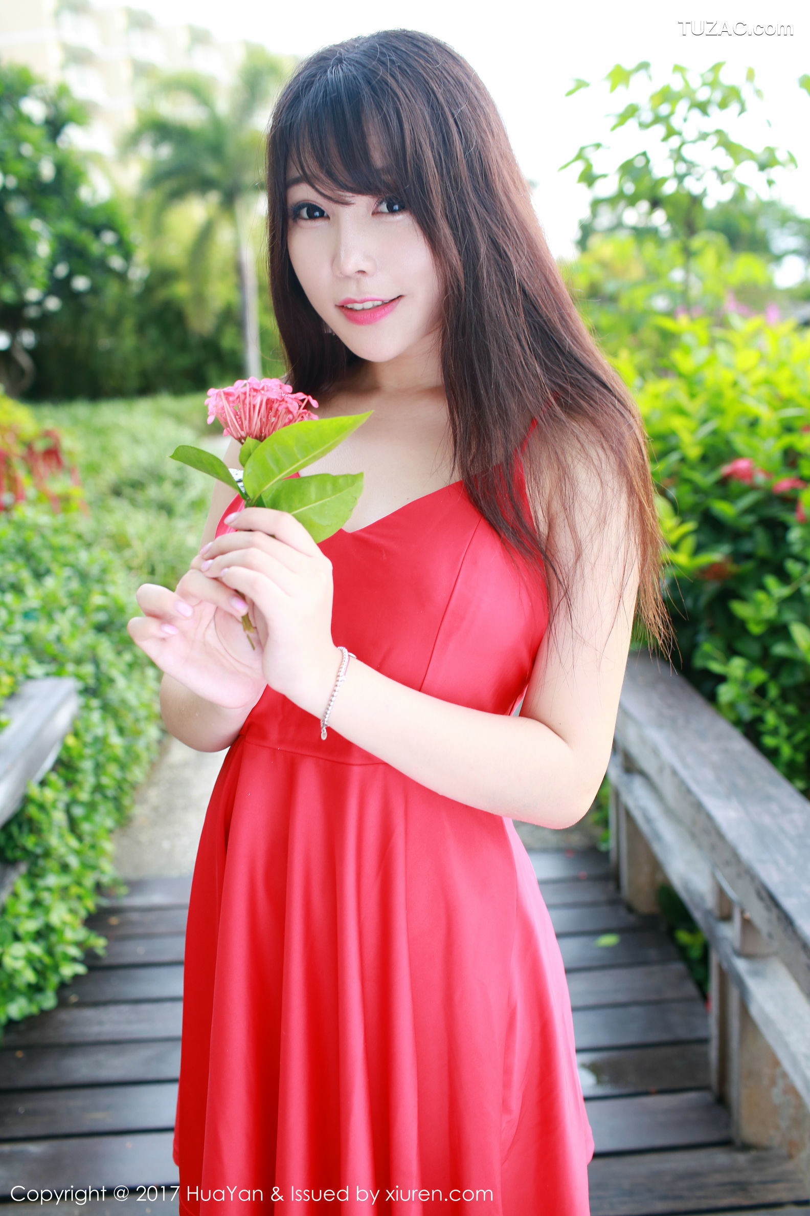 HuaYan花の颜-044-芝芝booty《海边-小清新连衣红裙》