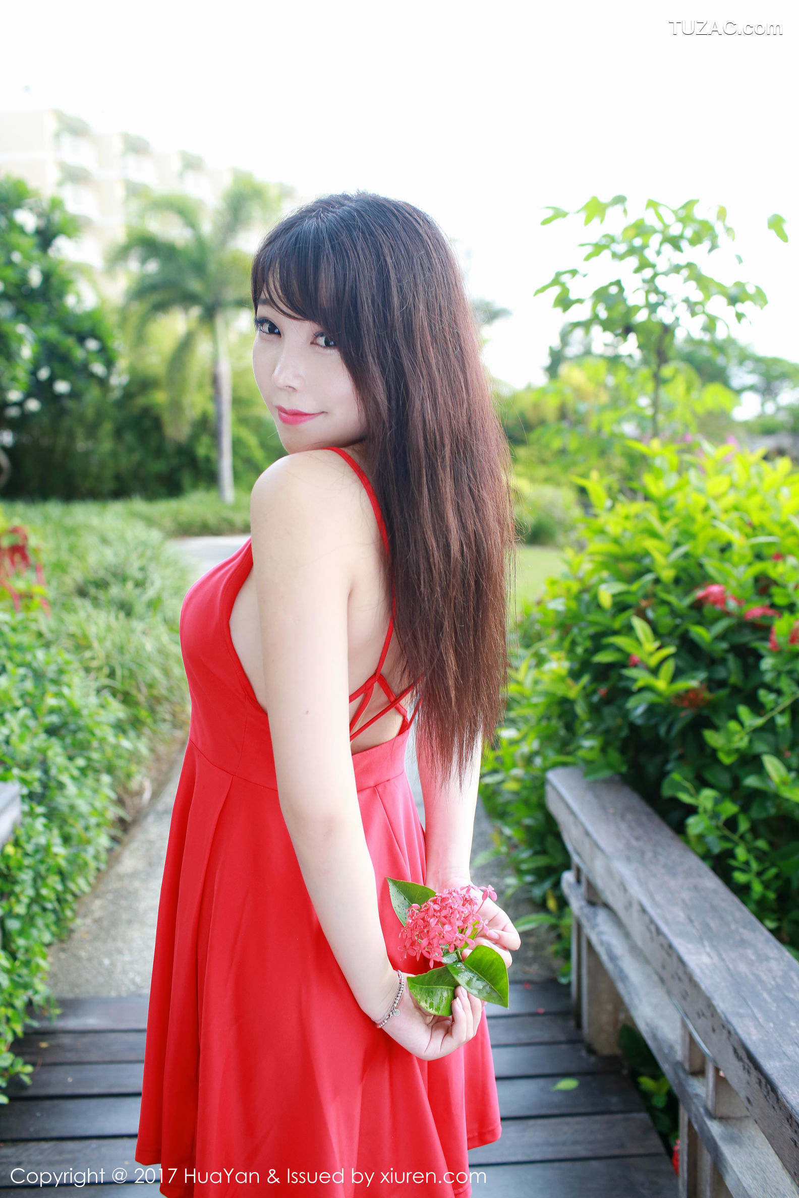 HuaYan花の颜-044-芝芝booty《海边-小清新连衣红裙》