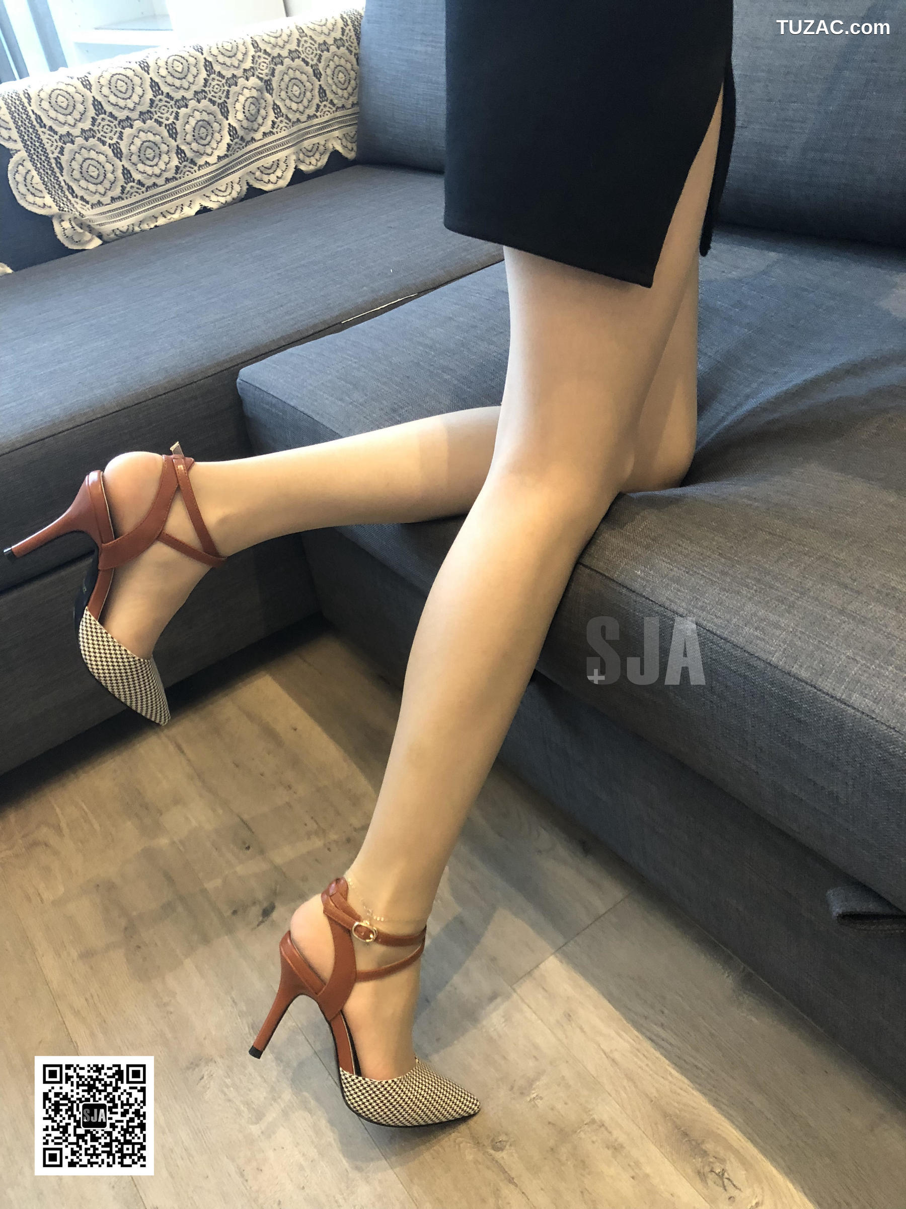 佳爷SJA-002-闺蜜视角《衩》